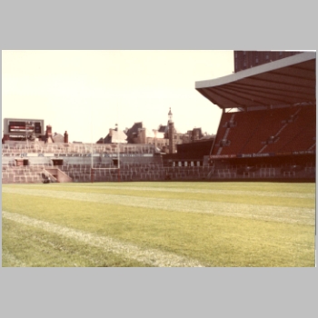 1984-08 - Britain Tour 10 - Cardiff Arms Park.jpg